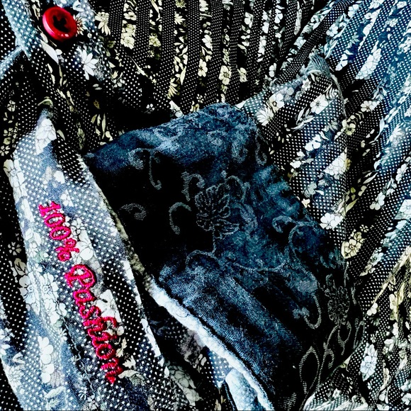 Ted Baker Pashion Men’s Button Down Black w/ Floral Pattern, Flip Cuff, Sz 15.5 - Picture 7 of 7